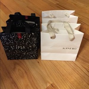 Bundle shopping bags